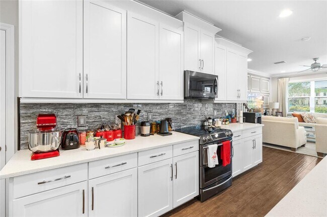 Building Photo - 30349 Southwell Ln