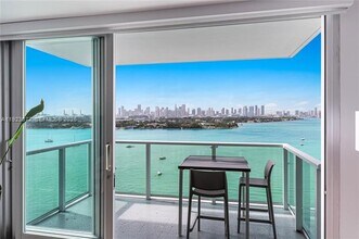 Building Photo - Mirador 1000 Condo