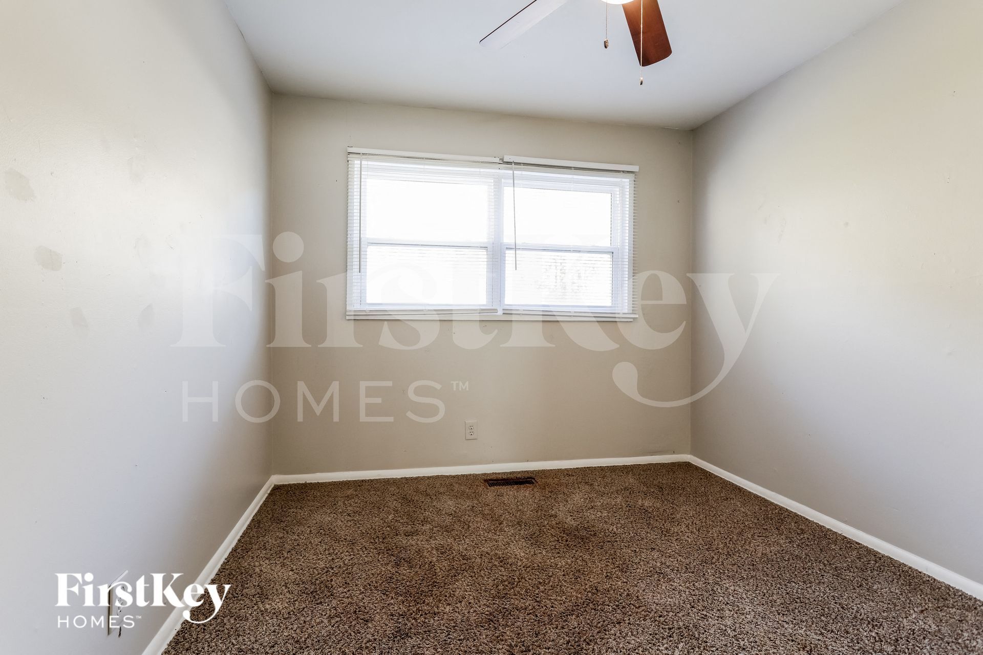 Building Photo - 3085 Piper Dr