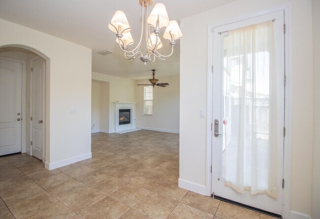 Building Photo - 4 Bedroom 3 Bathroom House | AMSI | Alexandr Metlinski