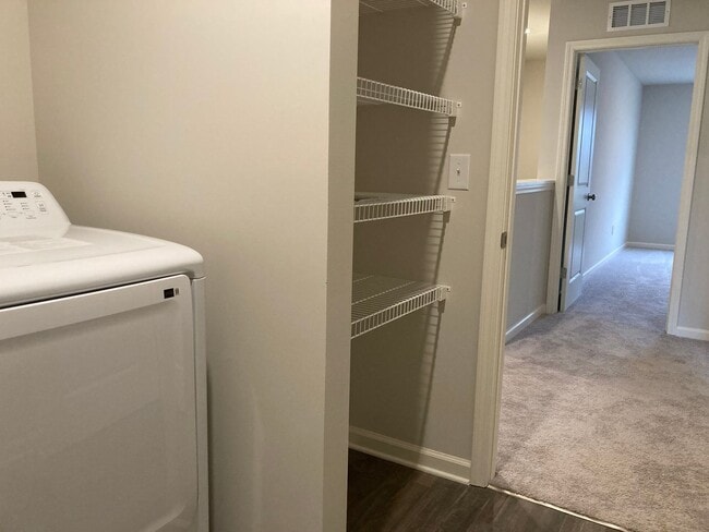 Building Photo - ** Apply TODAY ** Possibly Have Keys in Hand TOMORROW **