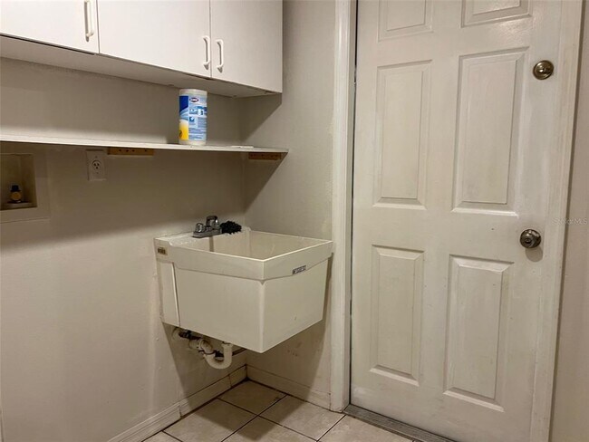 Building Photo - 1413 Watermill Cir
