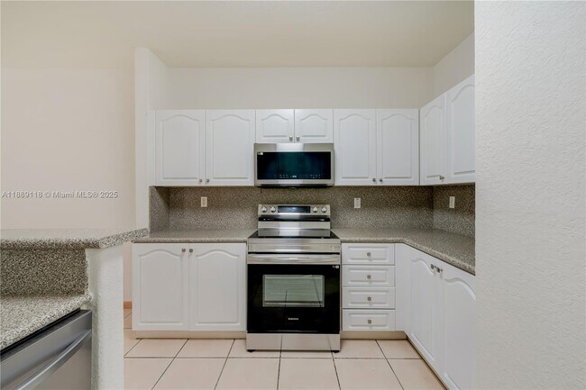 Building Photo - 15470 SW 41st Terrace