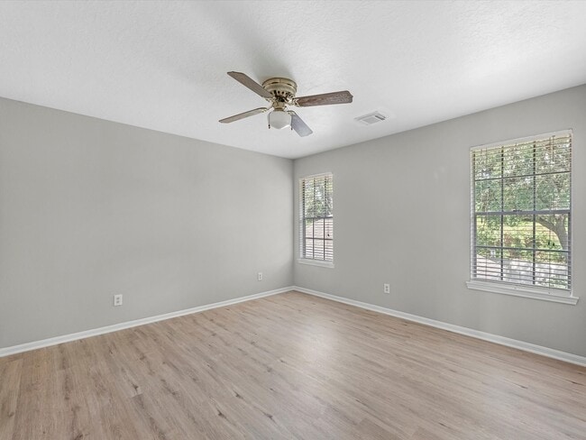 Building Photo - 1227 Lake Estates Ct