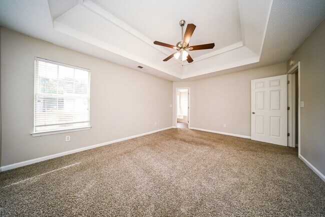 Building Photo - 425 Canoga Ct