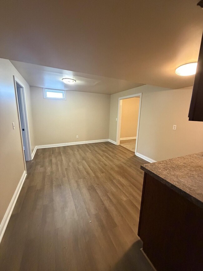 Building Photo - 110 Pineur Rd