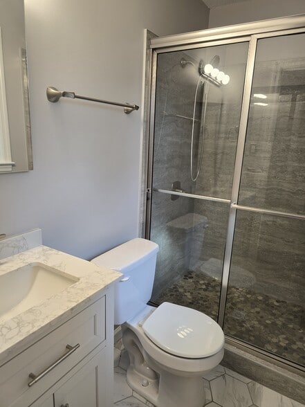 Building Photo - 700 Delverton Rd