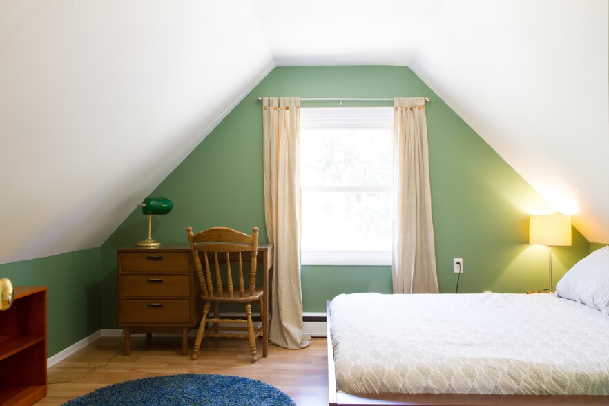 Park Side Bedroom - view is of Elizabeth Park - 2123 Park St