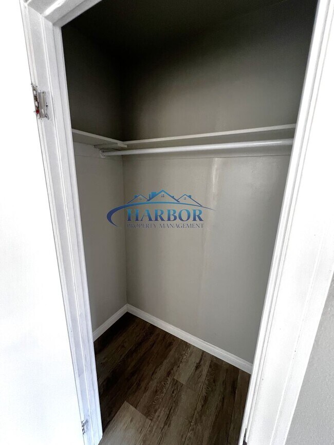 Building Photo - 782-786 W 18th St