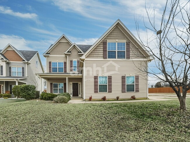 Building Photo - 617 Monterey Pine Dr