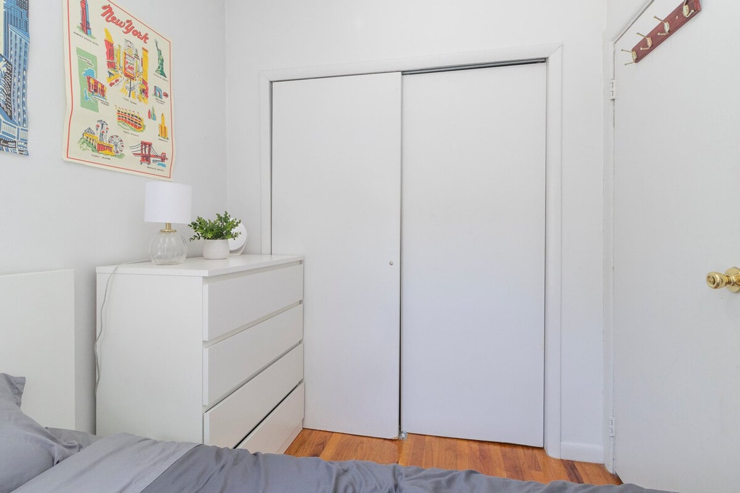 Building Photo - 315-317 East 95th Street-SI ID1032046P