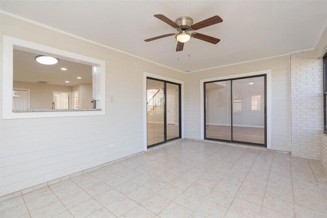 Building Photo - 6545 Brentwood Dr.