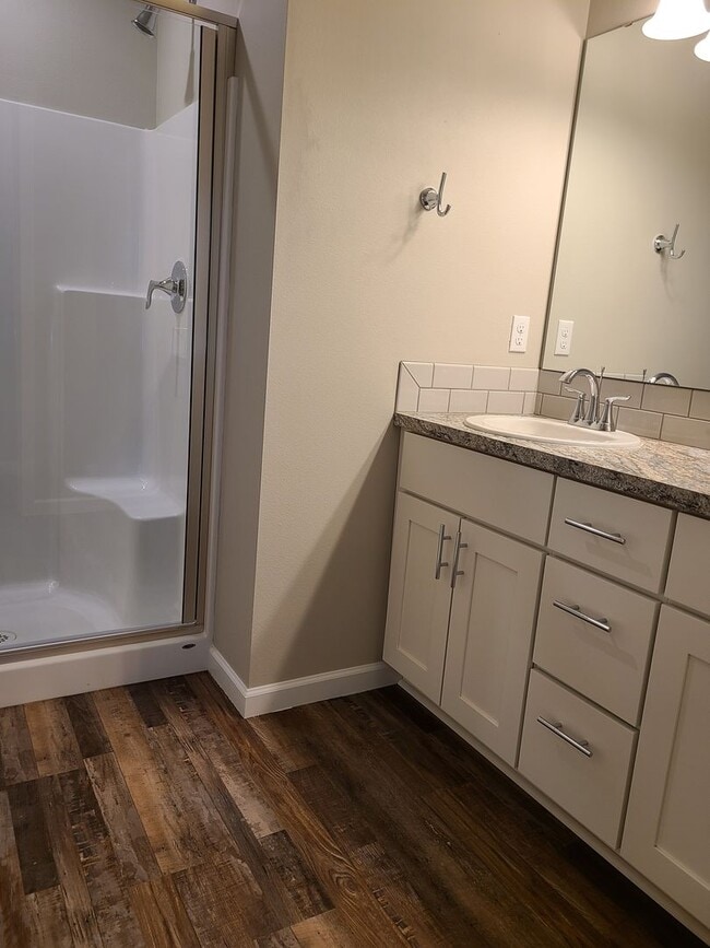 Building Photo - Yelm Creek Estates, 4 Bedroom, 2.75 Bathroom with Den