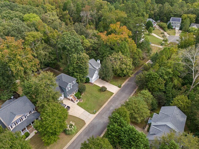 Building Photo - Pittsboro Three Bedroom Home with Large bonus August Availability!