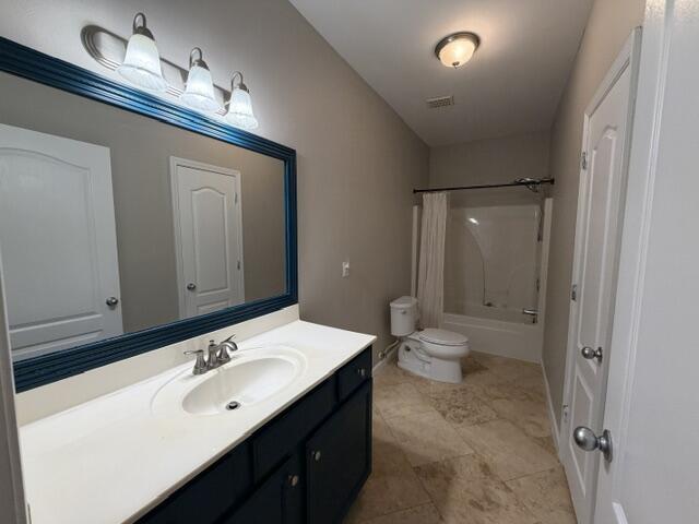 Building Photo - 2457 Lakeview Dr S