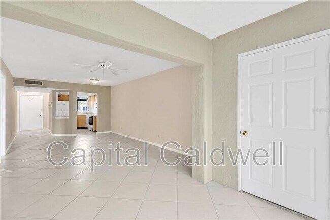 Building Photo - 1900 Pelican Landing Blvd