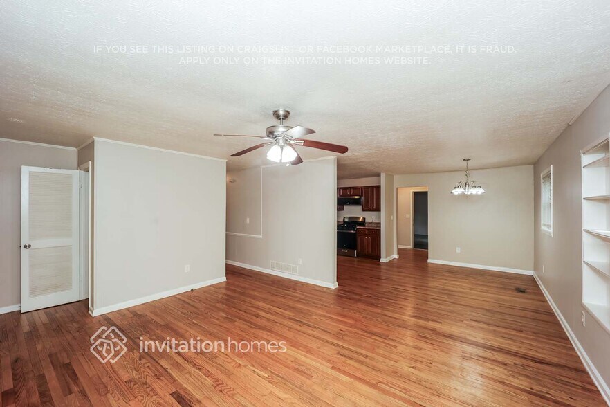 Building Photo - 4080 Oak Stone Dr