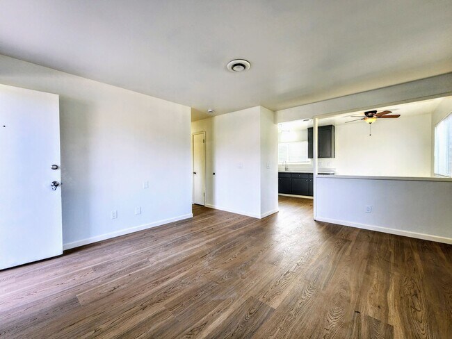 Building Photo - 4442 Yukon Dr