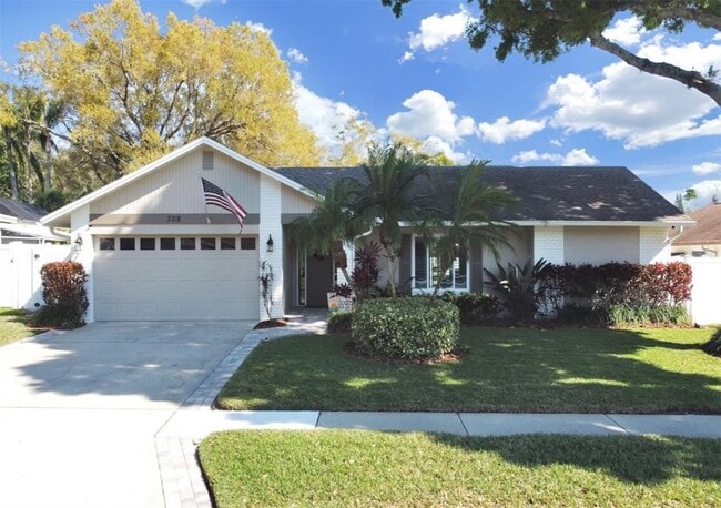Building Photo - 308 Hammock Dr