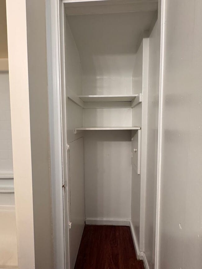 Building Photo - 631 Churchill Rd