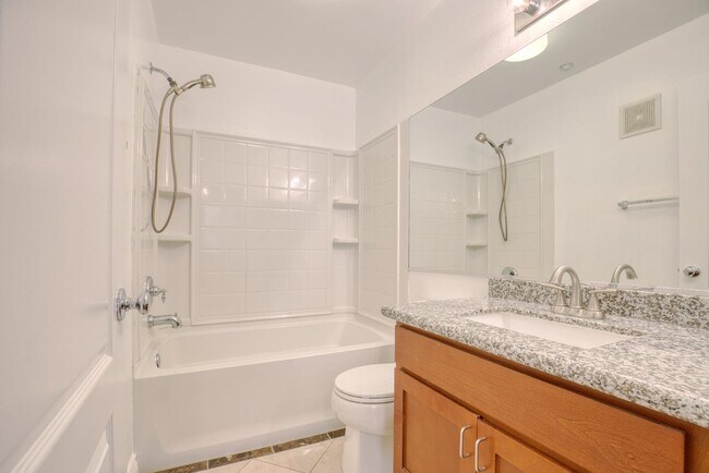 Building Photo - 2706 Black Locust Ct