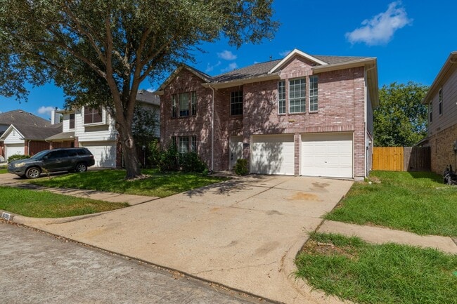 Building Photo - 16126 Taloncrest Dr