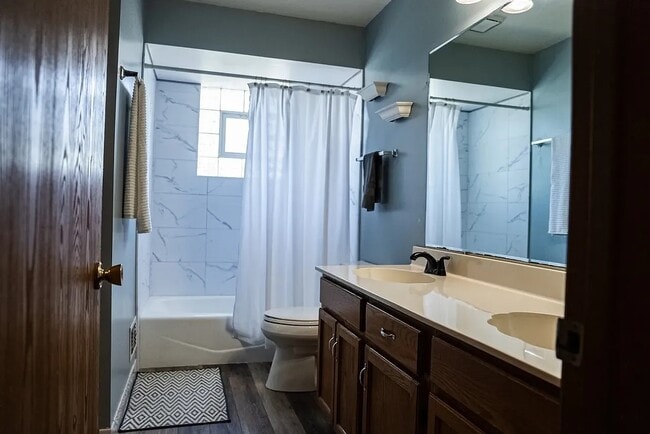 Building Photo - 17001 93rd Ave