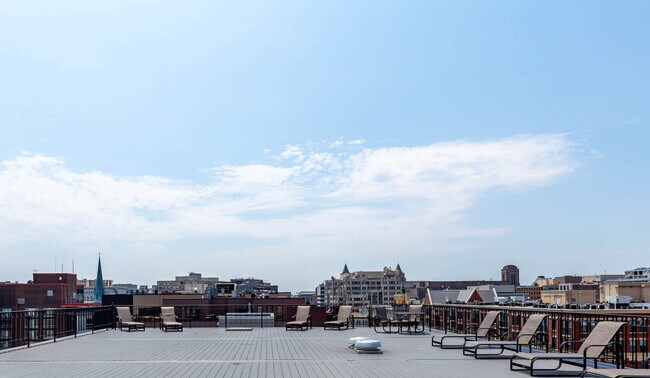 Building Photo - 1245 13th St NW