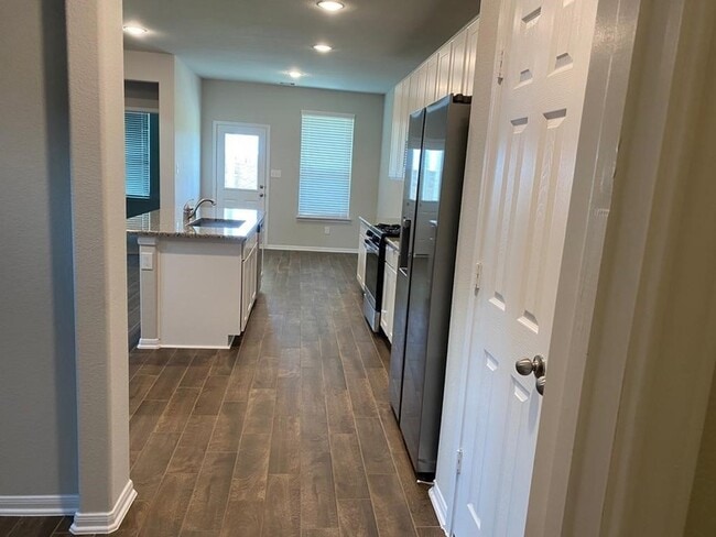 Building Photo - 3311 Owl Hollow Dr