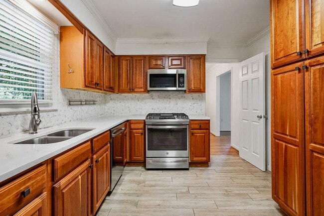 Building Photo - 4012 N Cahaba Dr