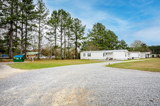 Building Photo - Elizabeth's RV Park -Mobile Homes-