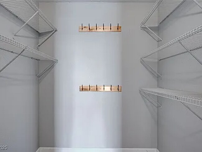 Building Photo - Enjoy resort-style living in this 2 Bed 2 Bath Condo with Stunning Strip Views in the Wimbledon C...