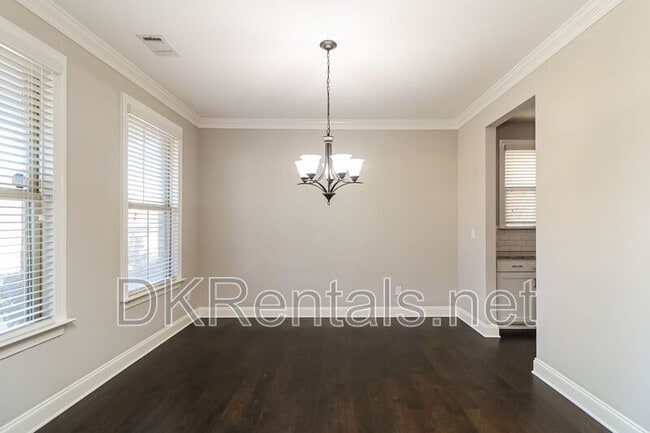 Building Photo - 5780 Bradenton Rd