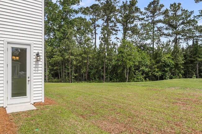 Building Photo - 335 Chapman Cir