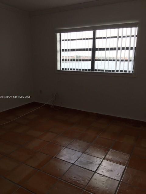 Building Photo - 2726 W 60th St