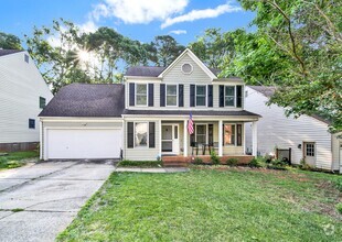 Building Photo - Spacious 4 Bed 2.5 bath Home in Davis Lake...