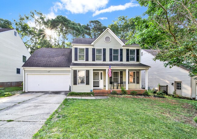 Primary Photo - Spacious 4 Bed 2.5 bath Home in Davis Lake...