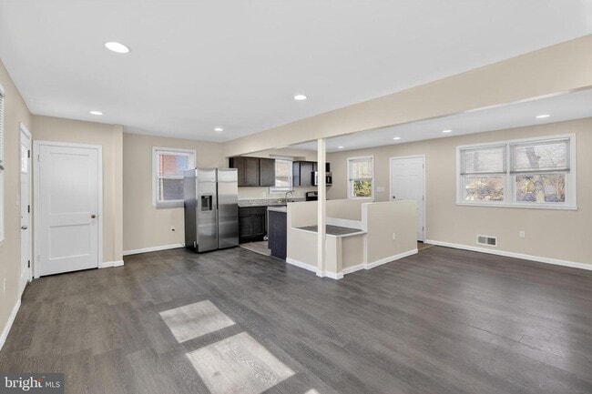 Building Photo - 3666 Clifmar Rd