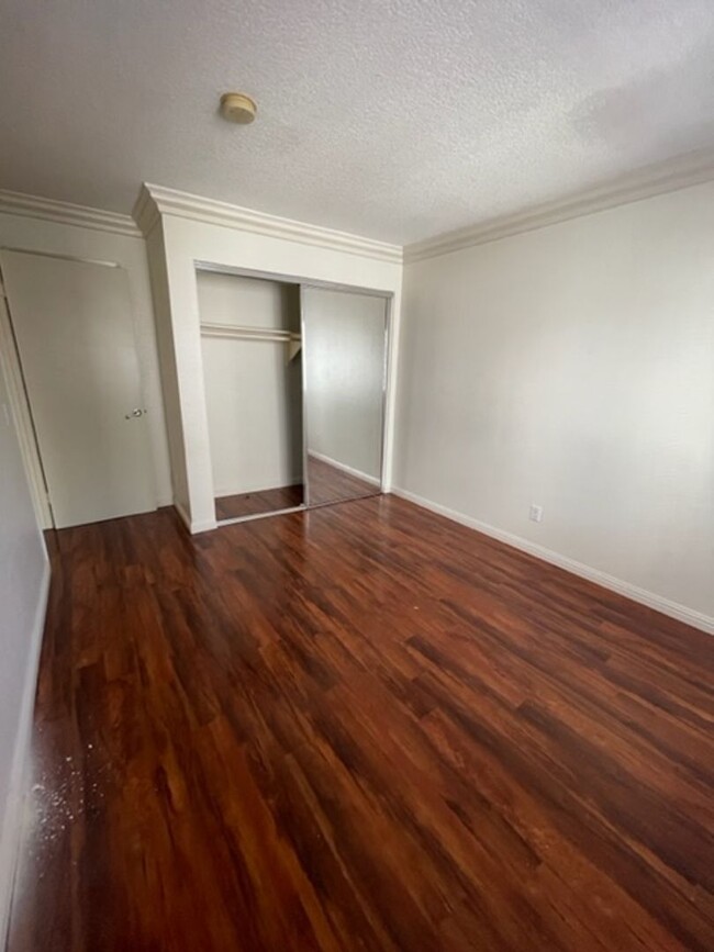 Building Photo - Nice 2 Bed 2 Bath Condo for lease with Par...