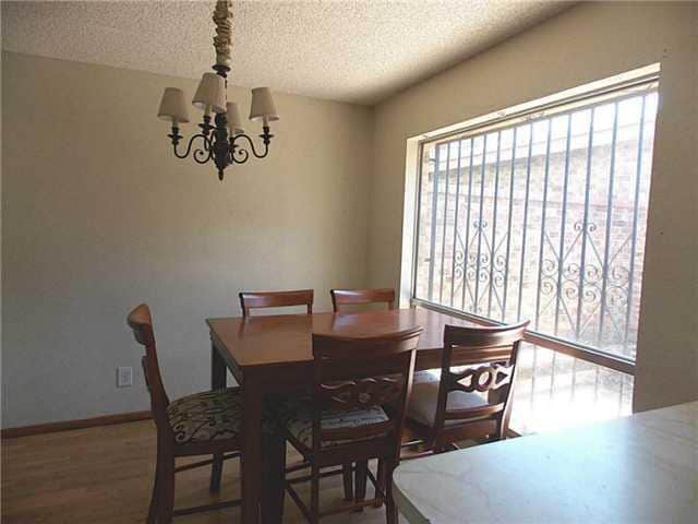 Building Photo - 504 E University Ave