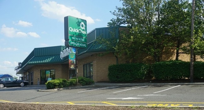 Building Photo - 612 Waterford Dr