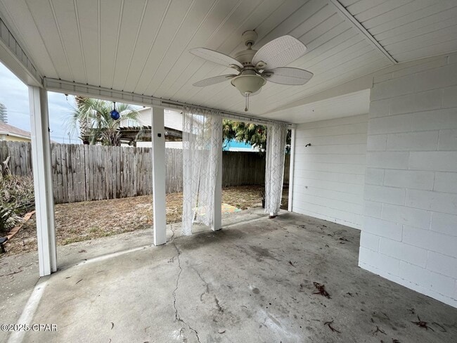 Building Photo - 6213 Sunset Ave
