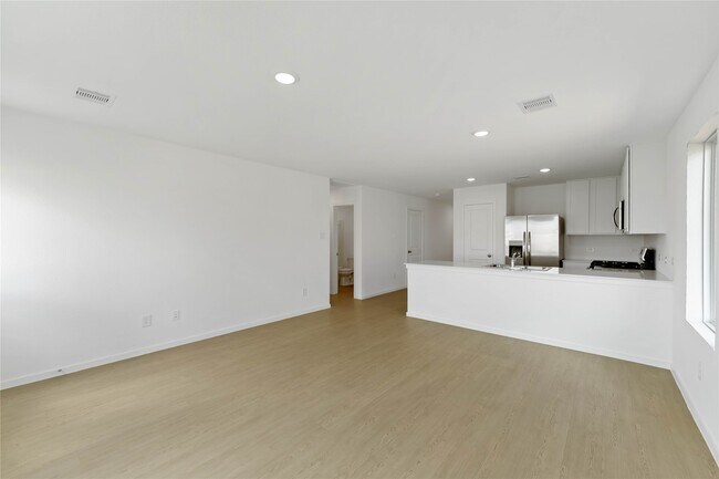 Building Photo - 9230 Coral Trout Wy