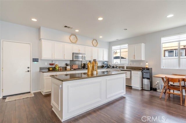 Building Photo - 39112 Desert Holly Ln