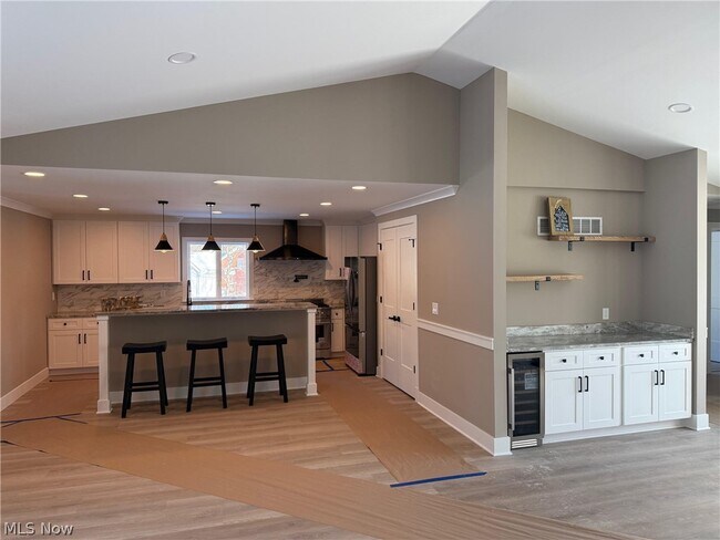 Building Photo - 3940 Ellendale Rd