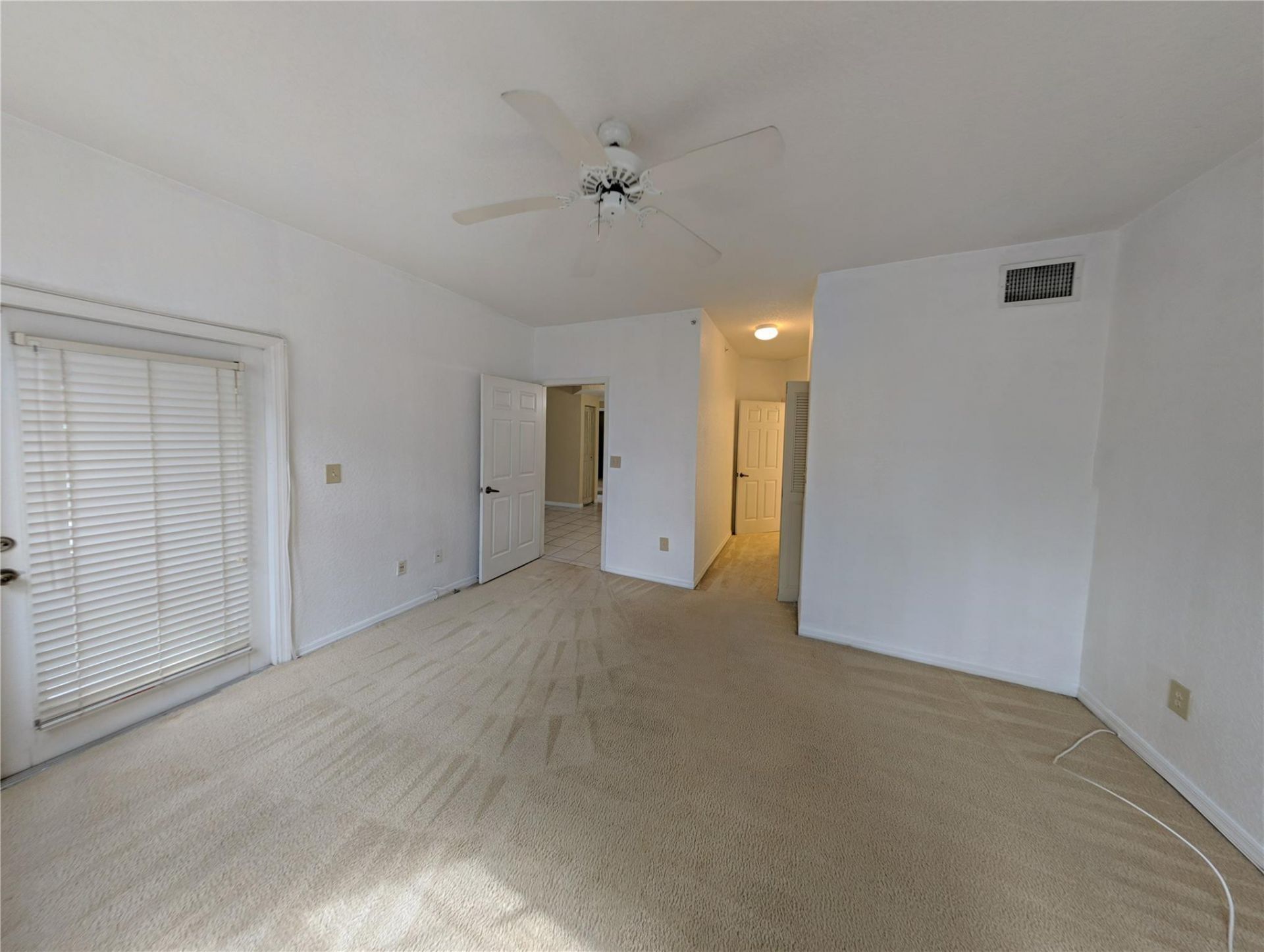 Building Photo - 761 SW 148th Ave