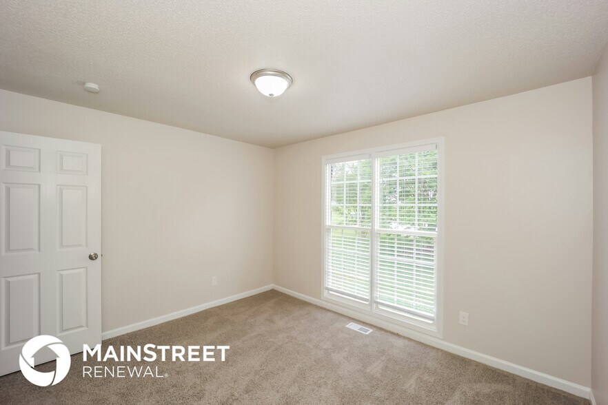 Building Photo - 209 Bethnal Way