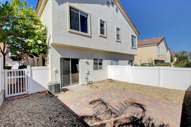 Building Photo - 2576 Velez Valley Way