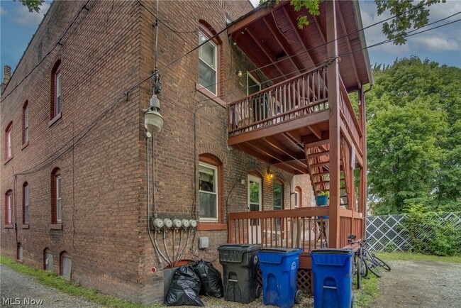 Building Photo - 3467 E 149th St