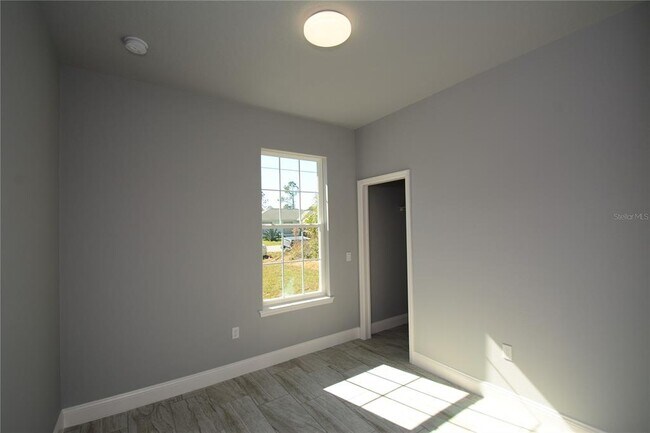 Building Photo - 25 Rosepetal Ln